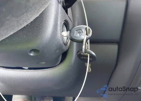 2000 Jeep Cherokee Se from USA, damaged, VIN 1J4FT27P0YL185249